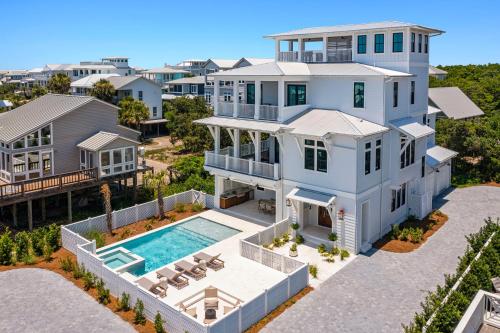 Pompano Paradise - 30A Vacation House with Ocean Views, Private Pool & Golf Cart in Inlet Beach (FL)