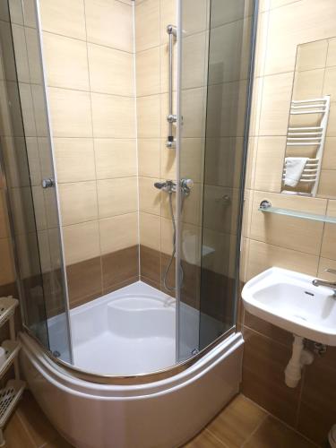 Ośrodek Wczasowy Groń Placówka – Bialka Tatrzanska, KY
