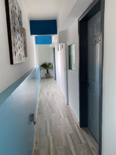 Hotel Baja South – La Paz, VA