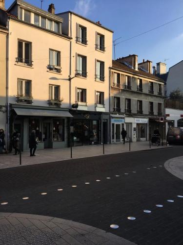 Rempart du Chateau-SV86 StudioVincennes in Vincennes
