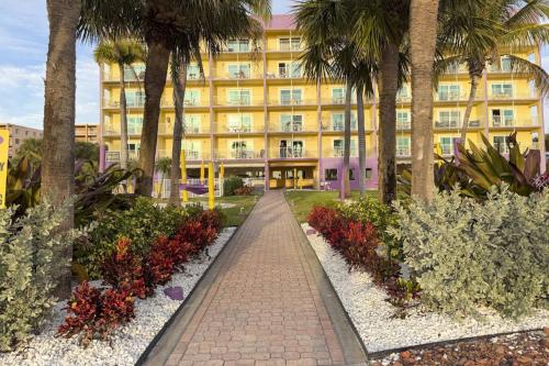 607 - South Beach Condos - image 17