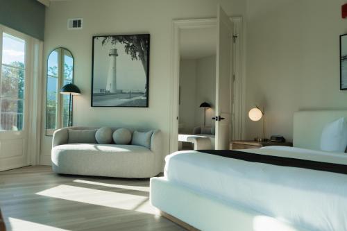 White House Hotel in Biloxi, USA