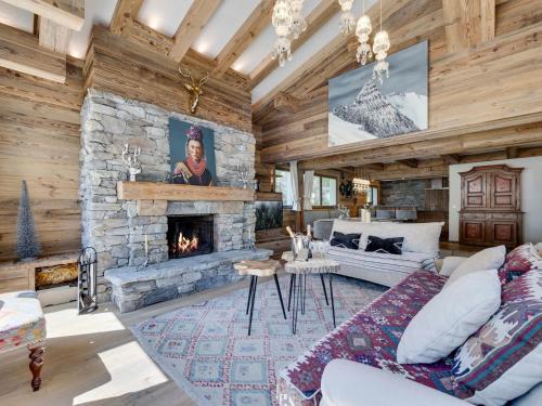 Chalet skis aux pieds avec piscine et sauna à Val-d'Isère - FR-1-567-126
