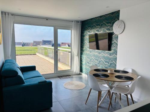sunset lodge calais