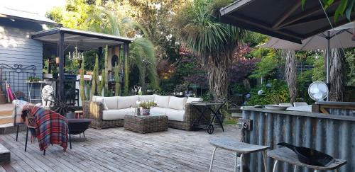 Cabins on Tudor bed & breakfast in Motueka