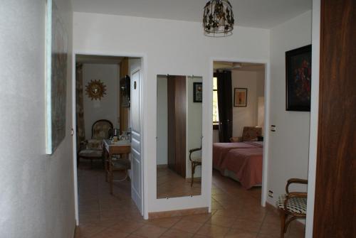Viesnīcas āriene, Au Pichet in Saint-Orens