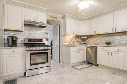 Close to Venues & Fairgrounds! York Area Home in Redlaiena (PA)