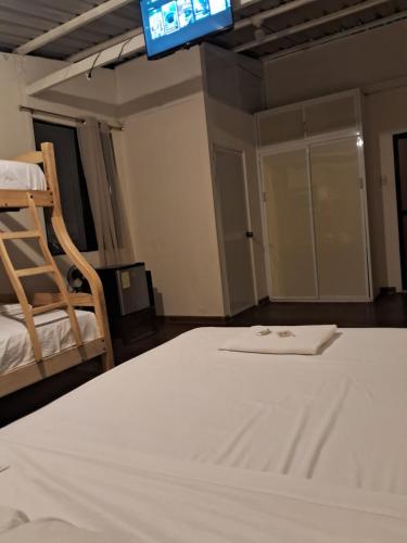 Comoda y tranquila suíte de alquiler