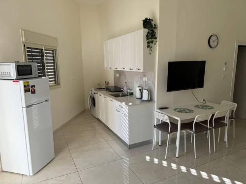 Красивая квартира в центре Нагарии in נהריה