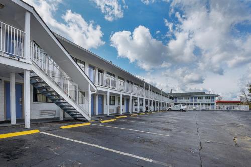 Motel 6 Chattanooga TN - image 3