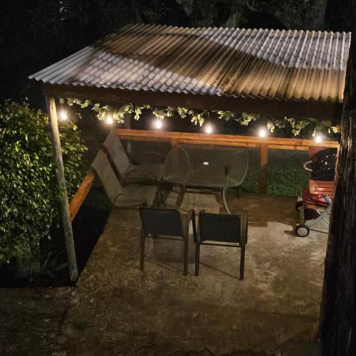 Sunflower Sea View Cottage Pennington - Entire & secluded in Imbabala Forest Estate