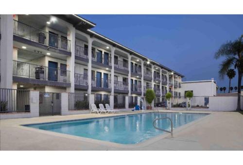 Studio 6 Artesia CA – Artesia, CA