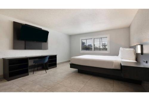 Studio 6 Artesia CA – Artesia, CA