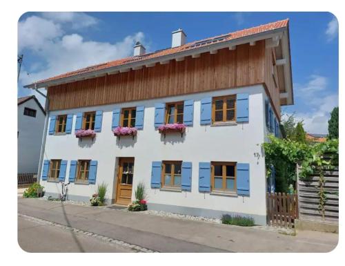 Wunderschöne 2-Zimmer Ferienwohnung im Ostallgäu (Wunderschone 2-Zimmer Ferienwohnung im Ostallgau) in Waal