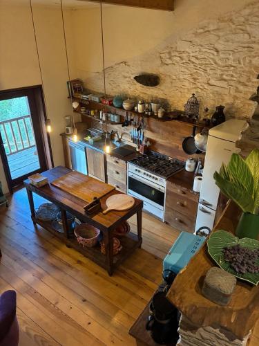 Konyha, Casas na montanha, Rio,vistas fantásticas e piscina (Casas na montanha, Rio,vistas fantasticas e piscina) in Vinhais