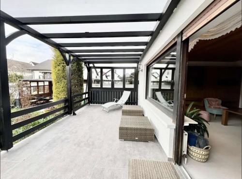 Balcony/terrace, YOLKI HAUS moderne Apartments, nahe Wolfersheimer See in Wolfersheim