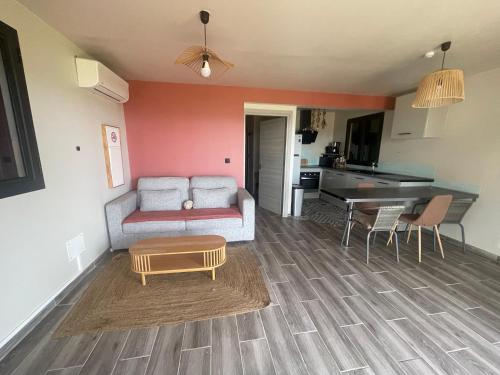 Estrella, véritable havre de paix climatisé avec spa (Estrella, veritable havre de paix climatise avec spa) in Sainte-Marie