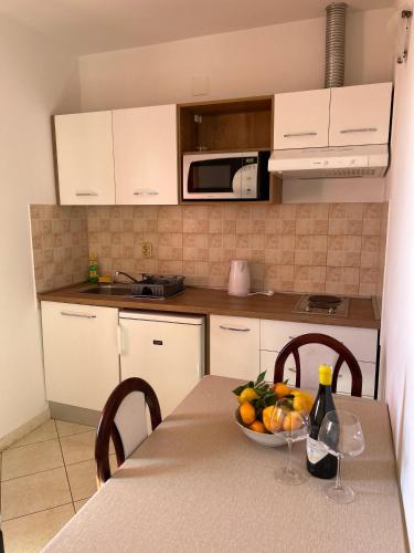 Apartments Mira in ملينى