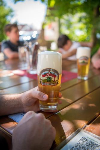 Étterem, Stanglbräu (Stanglbrau) in Hausen (Kelheim)