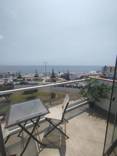 Apartment facing Mirador Analí (Apartment facing Mirador Anali) in Punta Hermosa