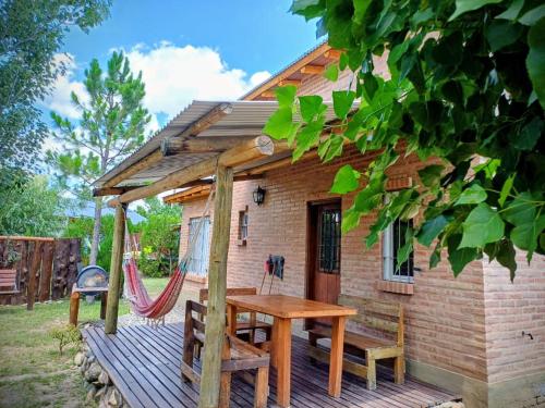 Cabañas La Morena (Cabanas La Morena) in Panaholma