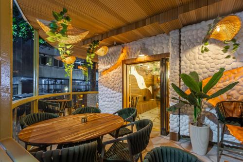Leblon Beach Hostel in Rio De Janeiro