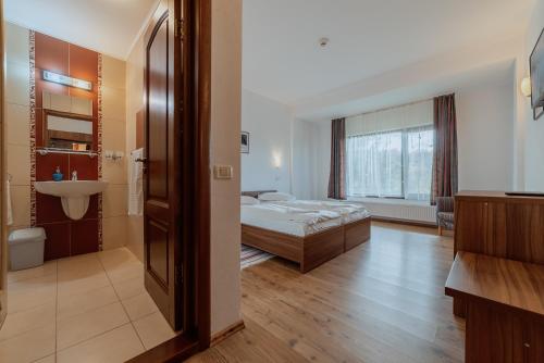 2 twin beds