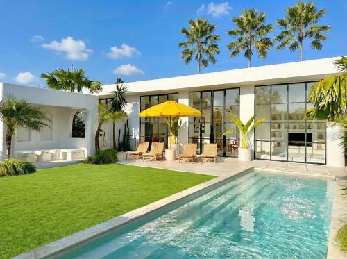 Dolce villas in Bingin Room Type - Three-Bedroom Villa