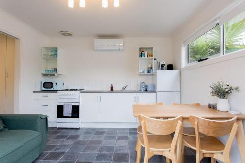 Bungalow at the Beach - footsteps to the shore