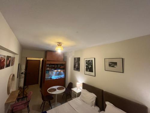 Sleep like a bird - whole apartment A02 – khách sạn tại Agios Pavlos