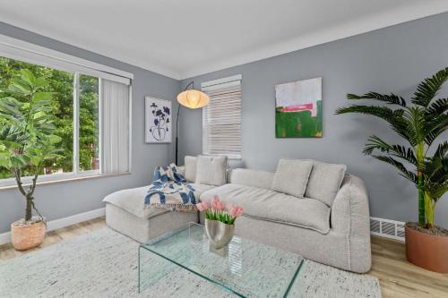 Dartmouth Haven | Bright 2BR Near WashU & Delmar – khách sạn tại Thanh Pho University
