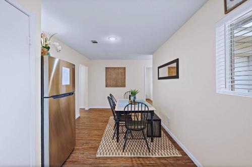 Cozy and Stylish 3-Bedroom Sanctuary in 錫布魯克