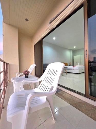 Sunshine Guesthouse Nanai Patong - パトンビーチ