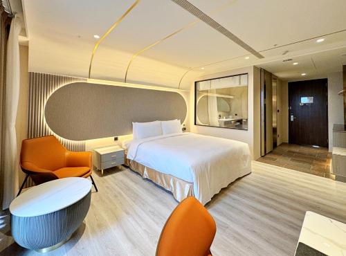 room detail thumbnail 0