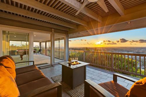 Stunning View Estate with Pool & Game Room in 拉米薩