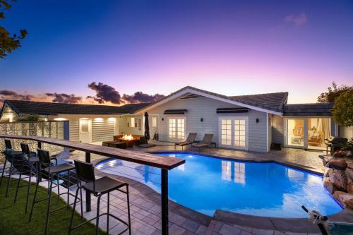 Stunning View Estate with Pool & Game Room in 拉米薩