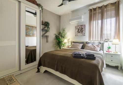 غرف النزلاء, Close to the sea and city center in Nahariya