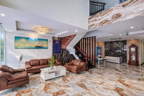 Xavia Hotel Quy Nhon - 로비