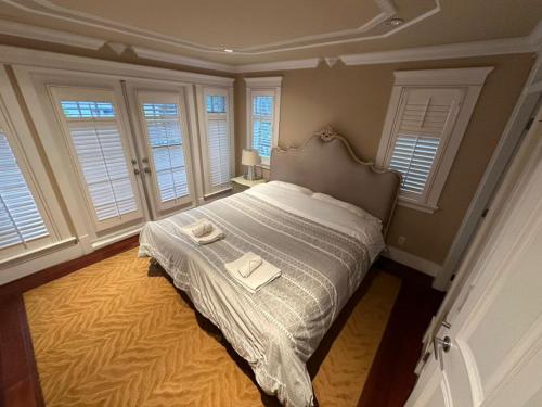 Luxury Room with Private Washroom in Prime Location in Vancouver (BC)