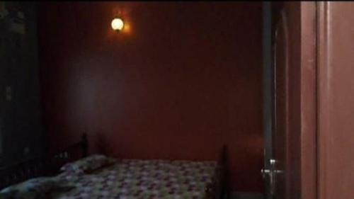 LA MAISON RENALD 4 BHK suits 13 members very near to white town rock beach railway station - image 5