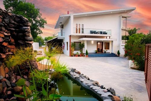 StayVista at Ivory Hill Madikeri including breakfast 3 Bhk Villa