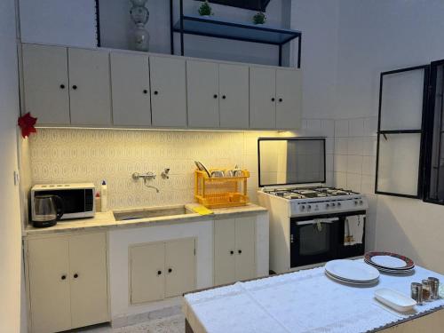 Tepora Guest house in Ghbaleh