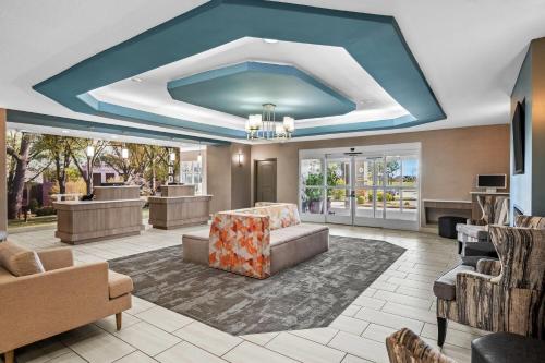 La Quinta by Wyndham Searcy - main image