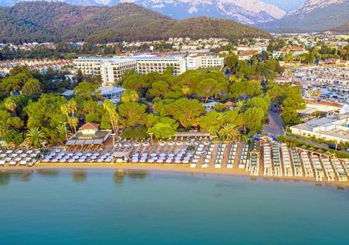 Ozkaymak Marina Hotel - Ultra All Inclusive – khách sạn tại Merkez