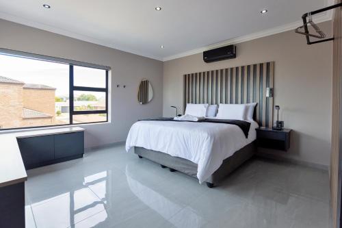 Grey Luxury Accommodation Langebaan - image 3