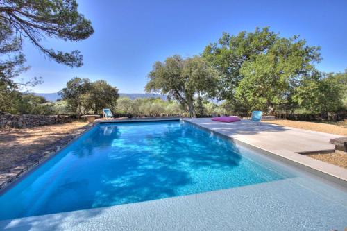 Bergerie provencale, 4 personnes, piscine