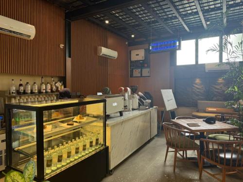 Hamsun Shahrah-e-Faisal – Karachi, TX