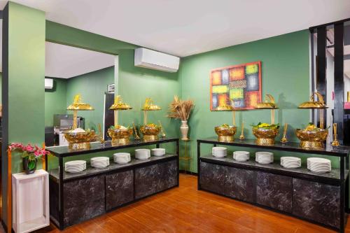 Restaurant, Favehotel Kelapa Gading in Kelapa Gading