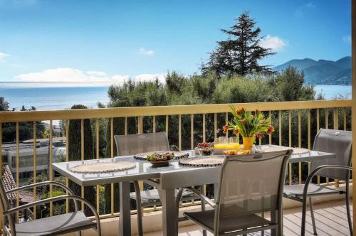 Serenity by the Sea 180 Degrees Sea View and Pool