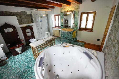 Villa Borgo Murs in Klauzeto